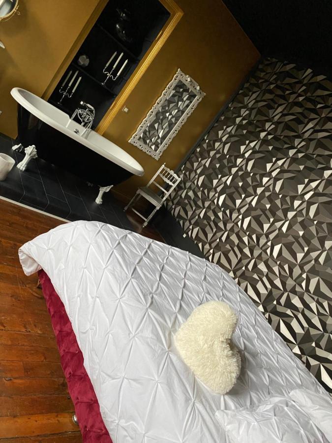 Bed and Breakfast Hypolite Avesnes-sur-Helpe Exterior foto
